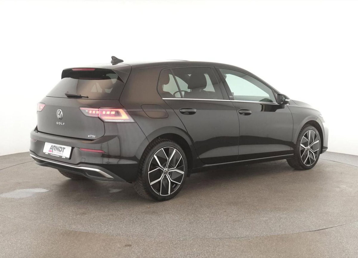 Volkswagen Golf 1.5 etsi 50 Years 150cv dsg (3)