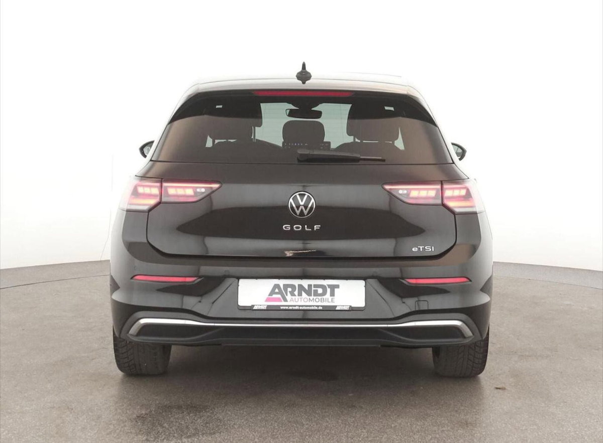 Volkswagen Golf 1.5 etsi 50 Years 150cv dsg (4)