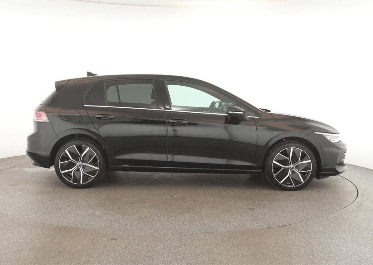 Volkswagen Golf 1.5 etsi 50 Years 150cv dsg (5)