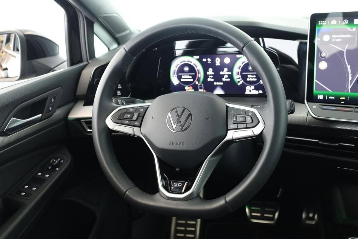 Volkswagen Golf 1.5 etsi 50 Years 150cv dsg (9)