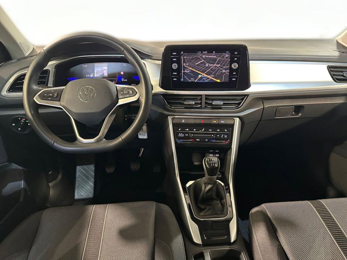 Volkswagen T-Roc 1.5 tsi Life (13)