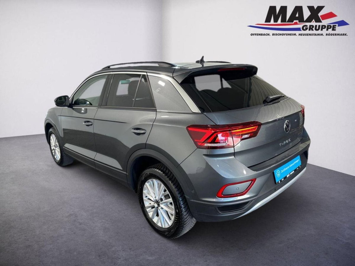 Volkswagen T-Roc 1.5 tsi Life (3)