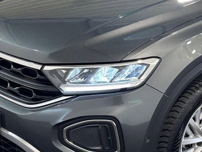 Volkswagen T-Roc 1.5 tsi Life (7)