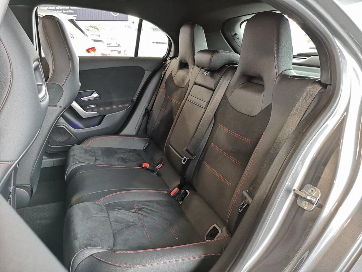 Mercedes-Benz Classe A 180 d Automatic Premium (15)