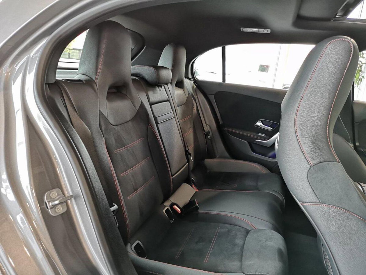 Mercedes-Benz Classe A 180 d Automatic Premium (16)