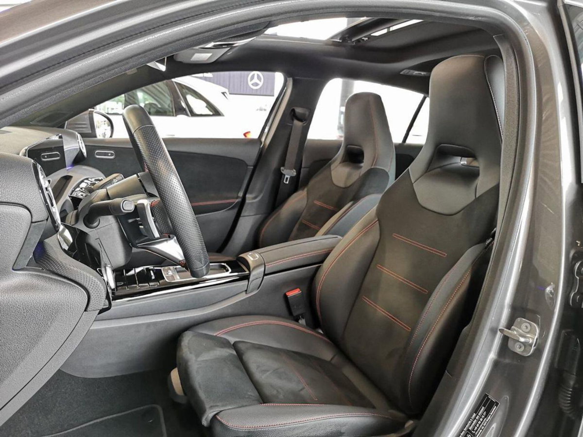 Mercedes-Benz Classe A 180 d Automatic Premium (17)