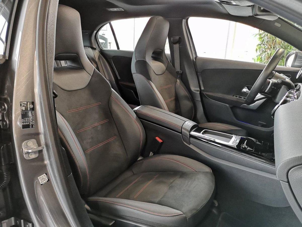 Mercedes-Benz Classe A 180 d Automatic Premium (19)
