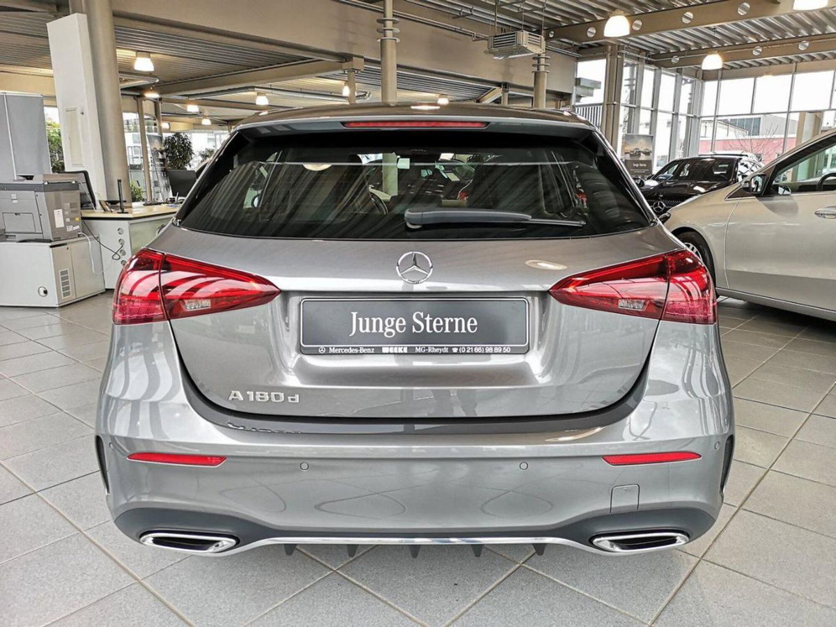 Mercedes-Benz Classe A 180 d Automatic Premium (6)