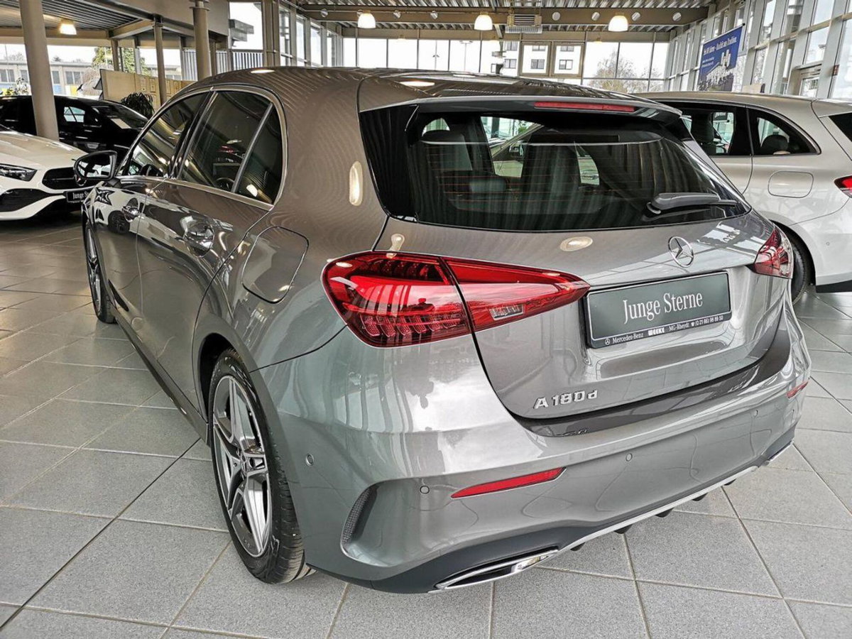 Mercedes-Benz Classe A 180 d Automatic Premium (7)