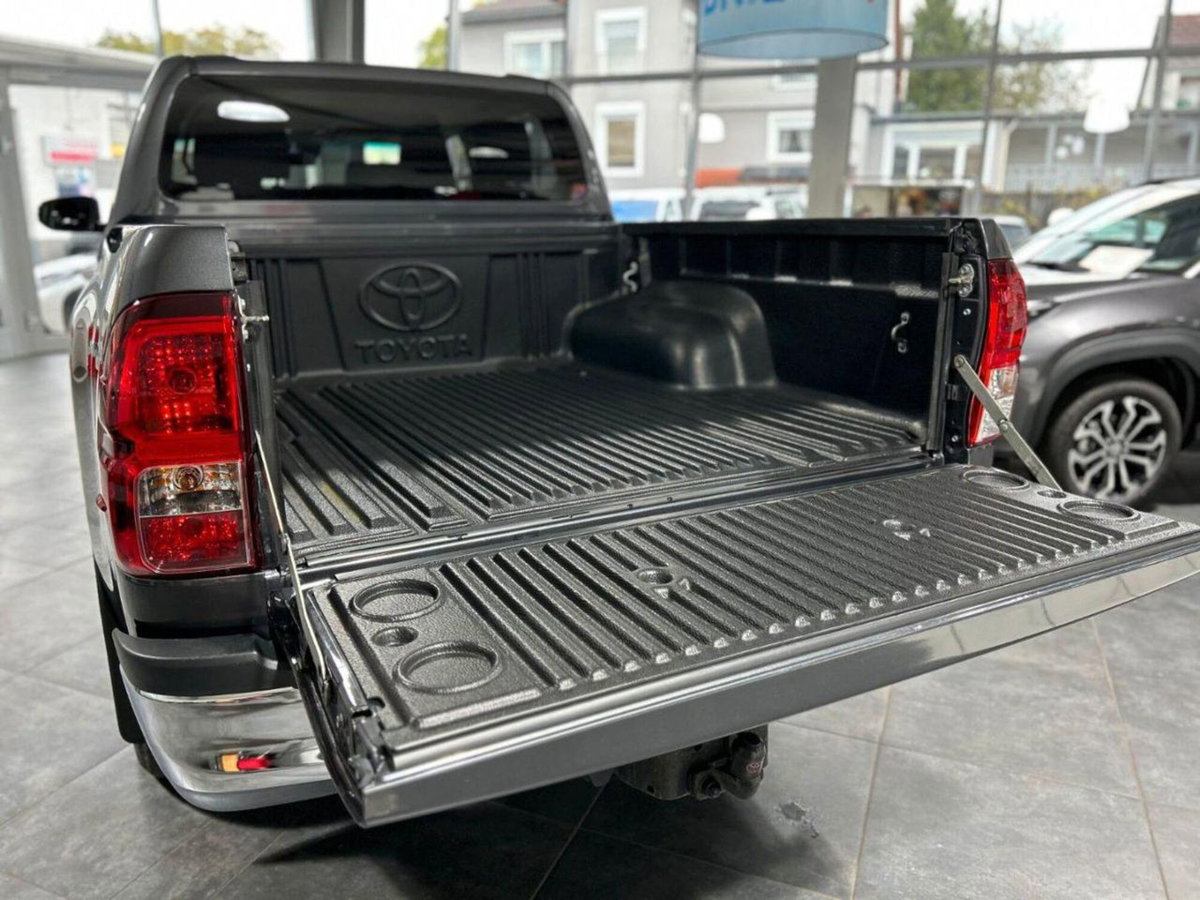 Toyota Hilux 2.D-4D 4WD porte Double Cab Comfort (11)