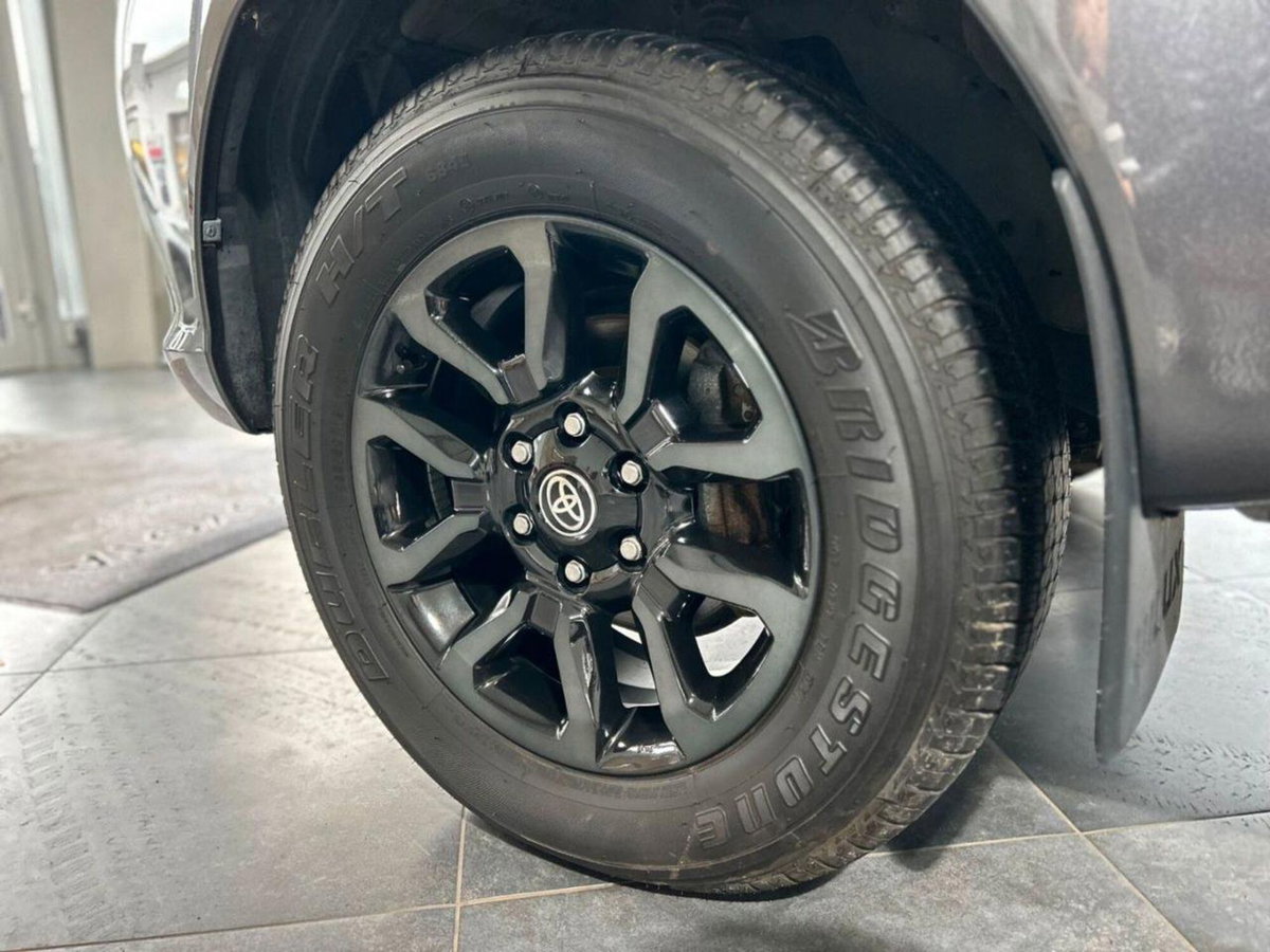 Toyota Hilux 2.D-4D 4WD porte Double Cab Comfort (12)