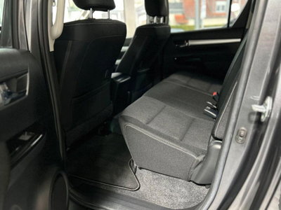 Toyota Hilux 2.D-4D 4WD porte Double Cab Comfort (8)