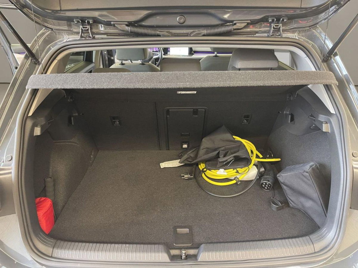 Volkswagen Golf 1.4 TSI eHYBRID 204 CV DSG Style (16)