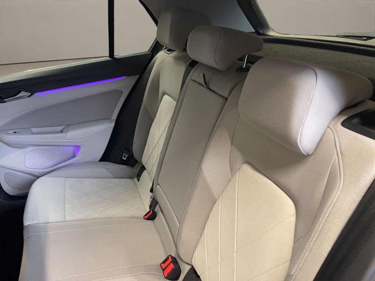 Volkswagen Golf 1.4 TSI eHYBRID 204 CV DSG Style (9)