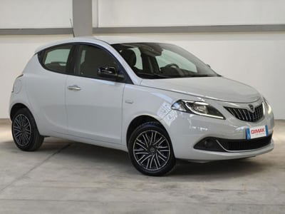 Lancia Ypsilon 1.0 FireFly 5 porte S&S Hybrid Ecochic Gold usata