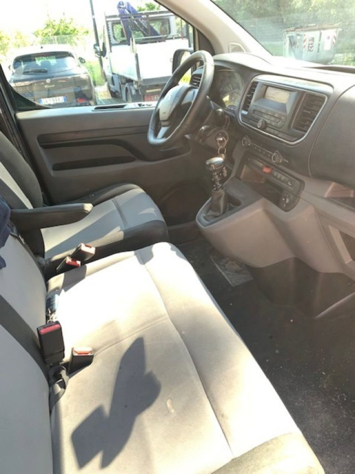 Peugeot Expert Furgone BlueHDi 115 S&S PL-TN Combi Standard (2)