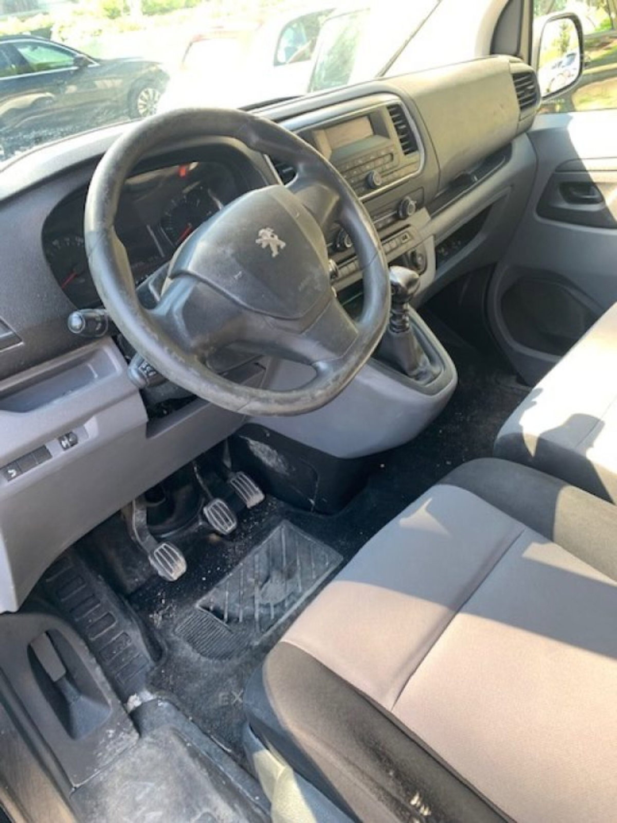 Peugeot Expert Furgone BlueHDi 115 S&S PL-TN Combi Standard (6)