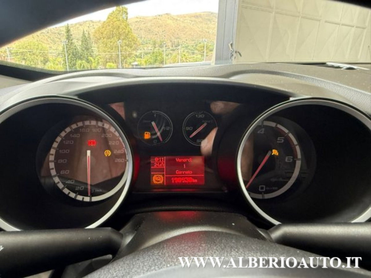 Alfa Romeo Giulietta 1.6 JTDm-2 Distinctive (16)