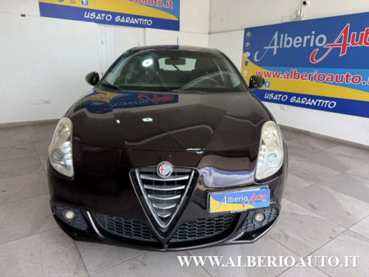 Alfa Romeo Giulietta 1.6 JTDm-2 Distinctive (2)