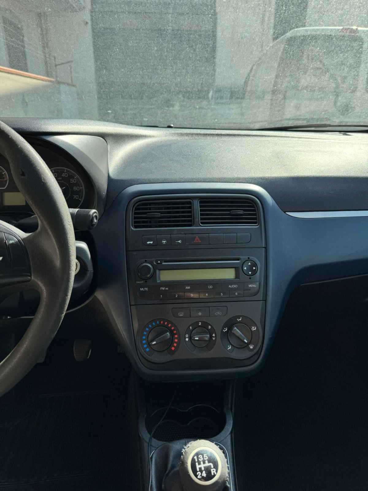 Fiat Grande Punto 1.4 5 porte Fun (12)