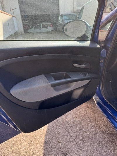 Fiat Grande Punto 1.4 5 porte Fun (9)