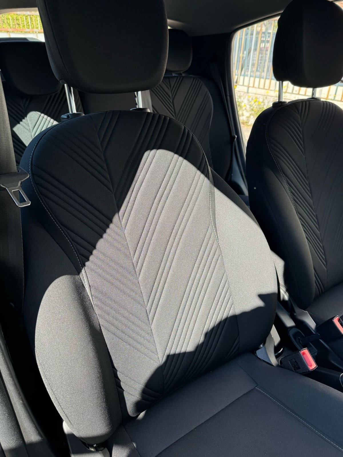Lancia Ypsilon 1.0 FireFly 5 porte S&S Hybrid Alberta Ferretti (14)