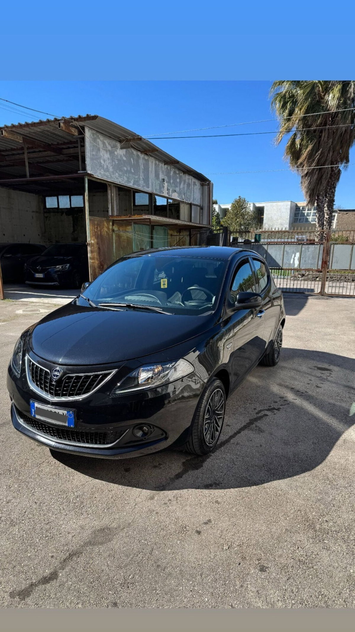 Lancia Ypsilon 1.0 FireFly 5 porte S&S Hybrid Alberta Ferretti (4)