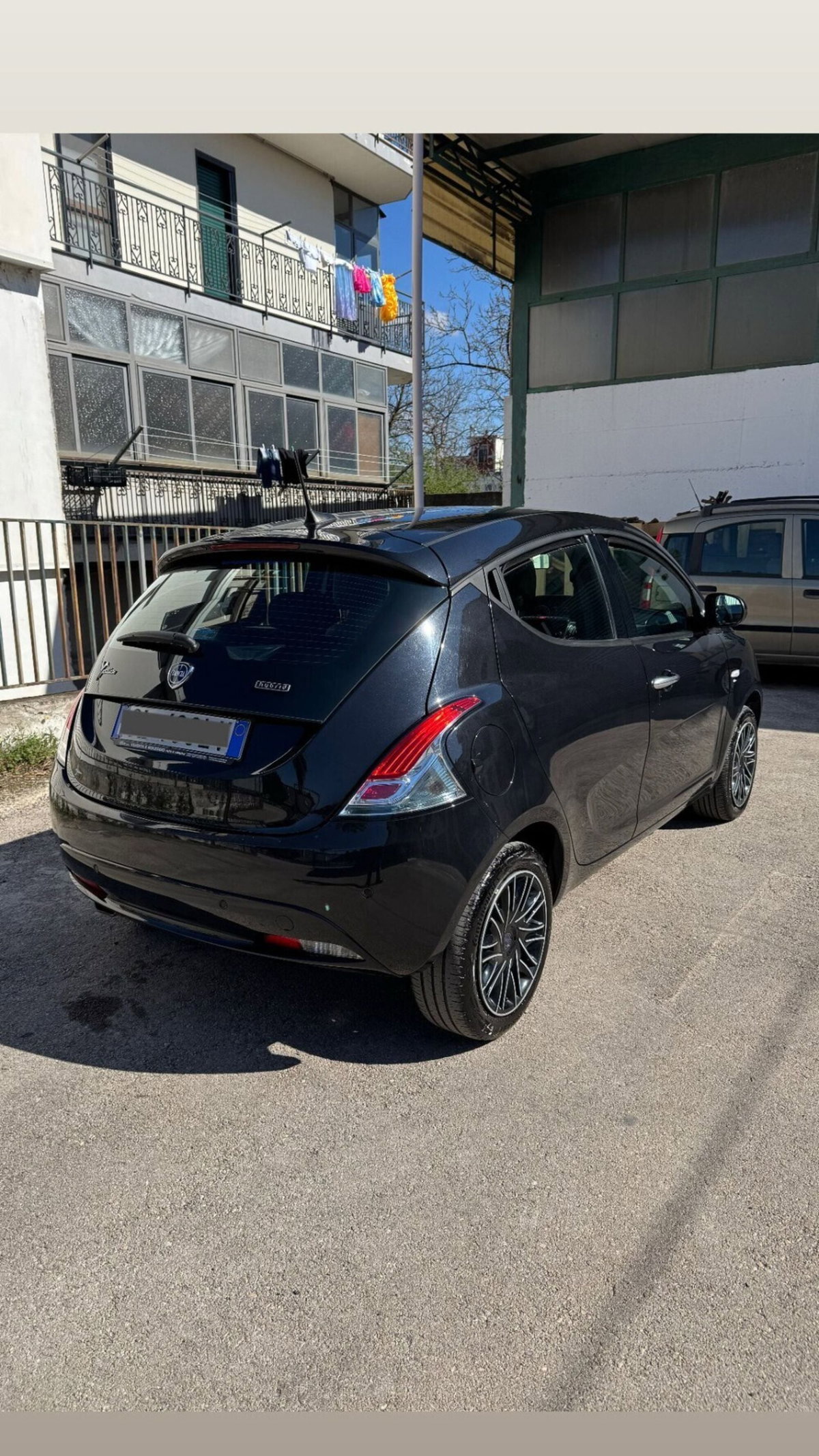 Lancia Ypsilon 1.0 FireFly 5 porte S&S Hybrid Alberta Ferretti (10)