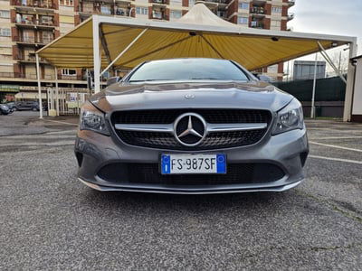 Mercedes-Benz CLA Shooting Brake 200 d Premium usata