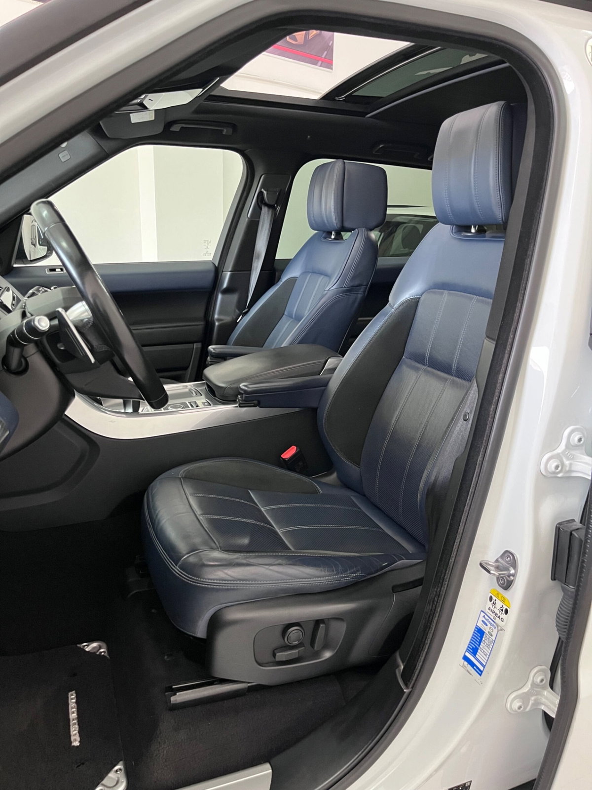 Land Rover Range Rover Sport 3.0 TDV6 HSE Dynamic (6)
