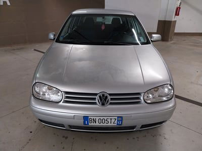 Volkswagen Golf 1.6 16V cat 5 porte Highline usata