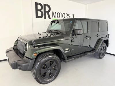 Jeep Wrangler Unlimited 2.8 CRD DPF Sahara Auto usata
