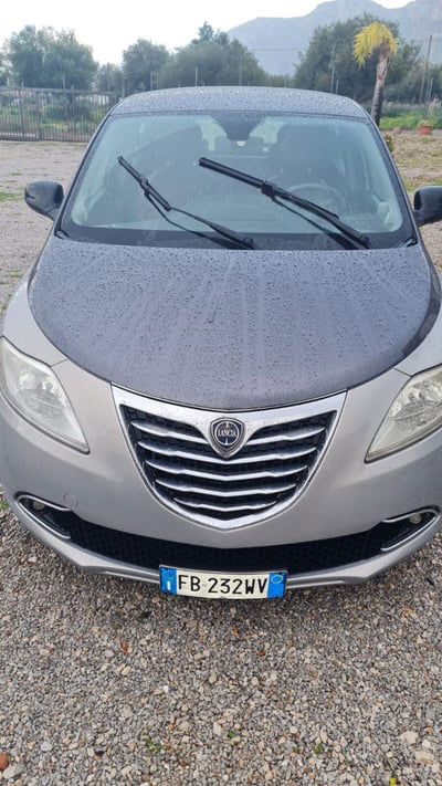 Lancia Ypsilon 1.3 MJT 16V 95 CV 5 porte S&S Gold usata