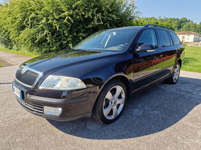Skoda Octavia Station Wagon 1.9 TDI DSG Wagon Ambiente usata