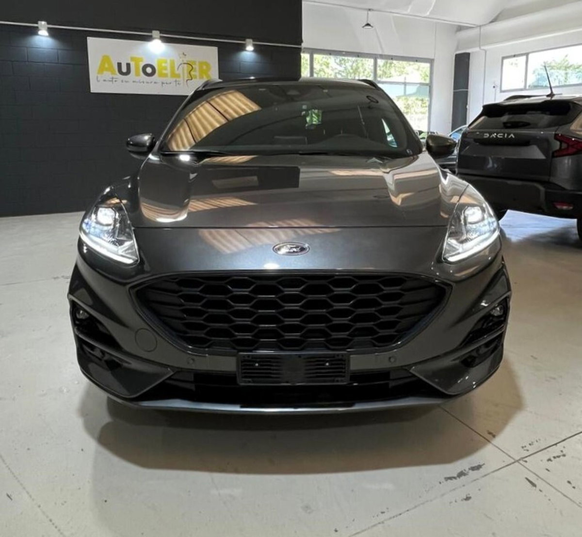 Ford Kuga 2.0 EcoBlue 120 CV aut. 2WD ST-Line X (4)