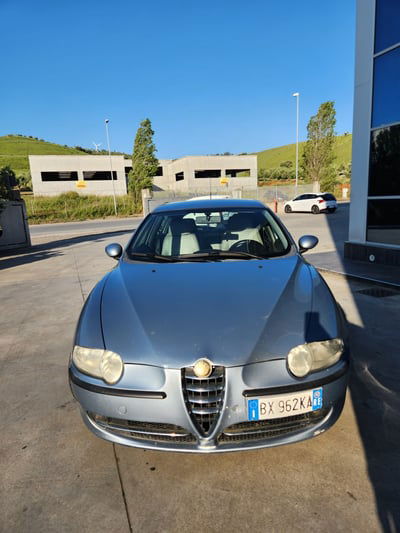 Alfa Romeo 147 1.9 JTD (115) 5 porte Distinctive usata