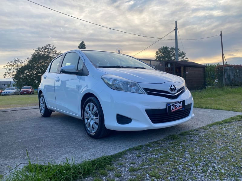 Toyota Yaris 1.D-4D 5 porte Lounge M-MT