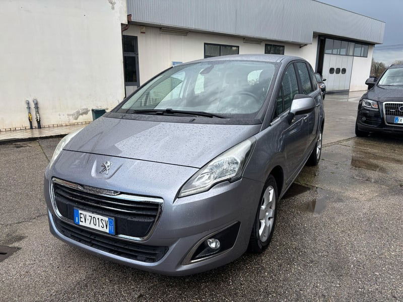 Peugeot 5008 1.6 HDi 115CV Business