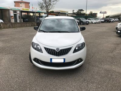 Lancia Ypsilon 1.0 FireFly 5 porte S&S Hybrid Ecochic Gold usata