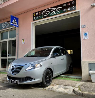 Lancia Ypsilon 1.2 69 CV 5 porte Silver