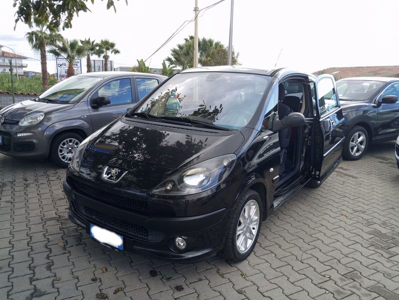 Peugeot 1007 1.4 Happy
