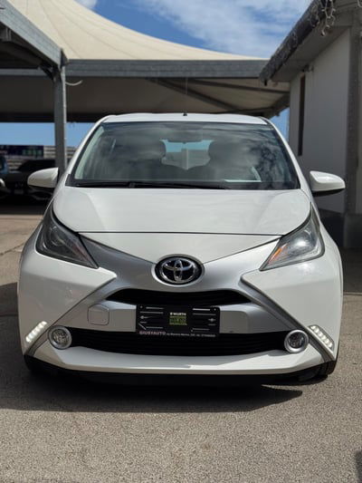 Toyota Aygo 1.0 VVT-i 69 CV 5 porte x-clusiv usata