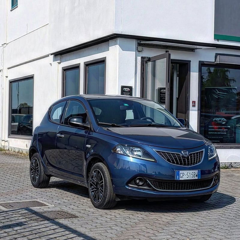 Lancia Ypsilon 1.0 FireFly 5 porte S&S Hybrid Ecochic Gold