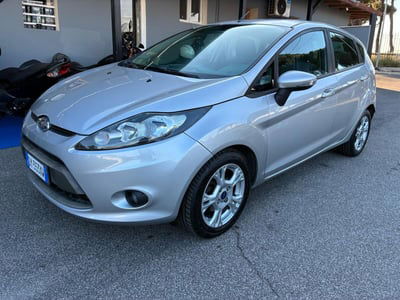 Ford Fiesta 1.4 TDCi 5p. Ambiente usata