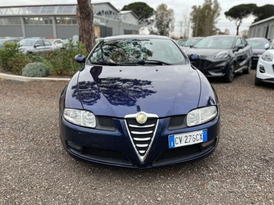 Alfa Romeo GT 1.9 MJT 16V Luxury (2)