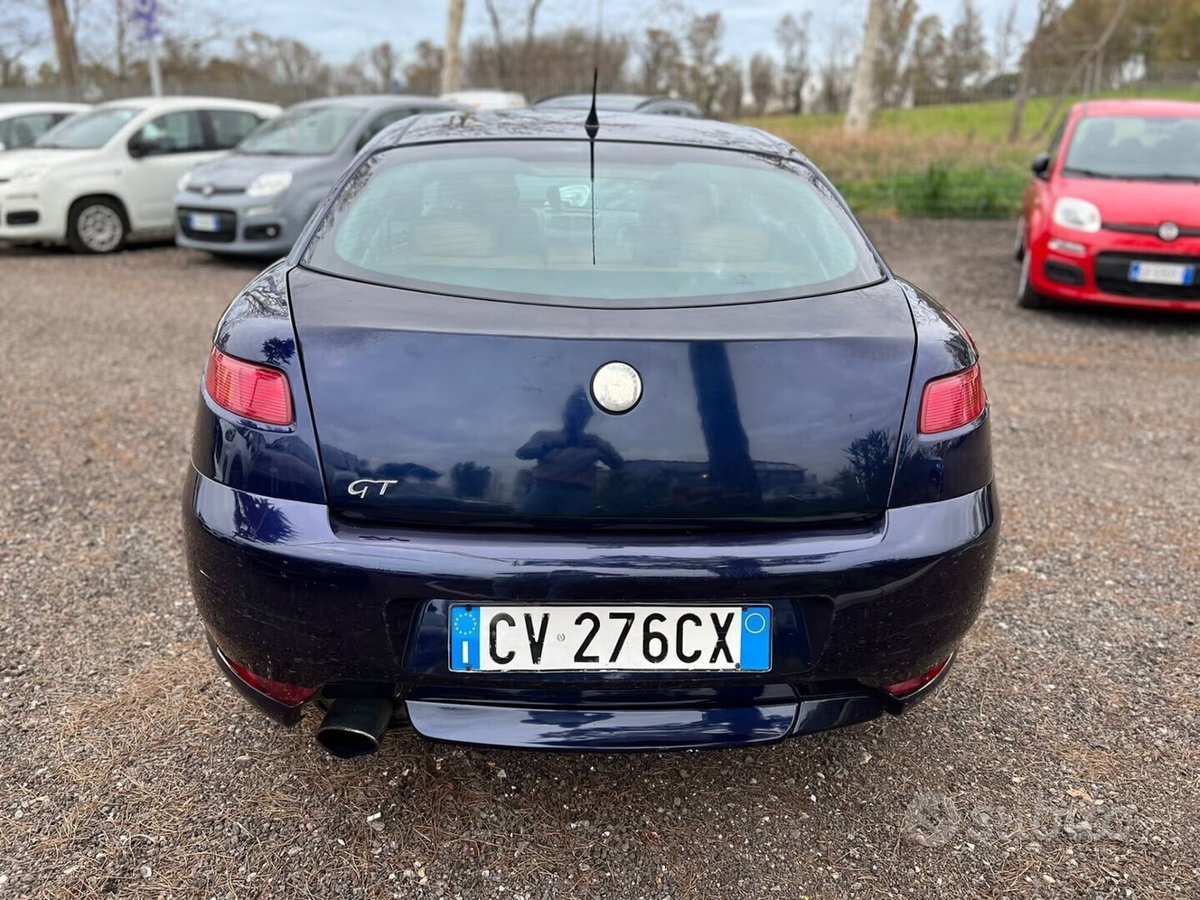 Alfa Romeo GT 1.9 MJT 16V Luxury (5)