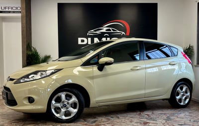 Ford Fiesta 1.4 5 porte Bz.- GPL Titanium usata