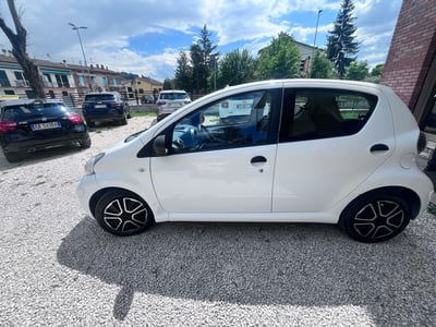 Toyota Aygo 1.0 12V VVT-i 5 porte usata