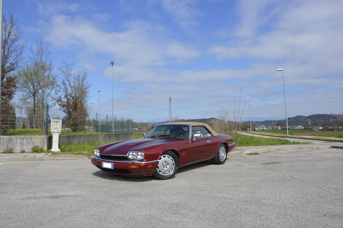 Jaguar XJS 4.0 cat Convertible (7)