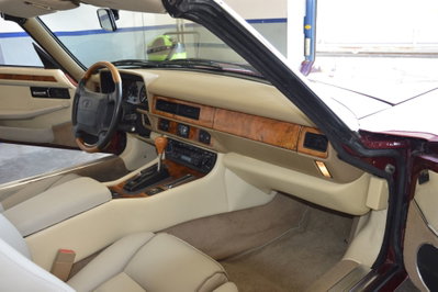 Jaguar XJS 4.0 cat Convertible (18)